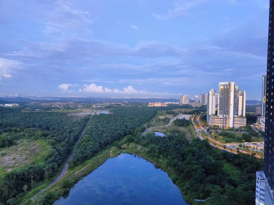 Apartamento Zuncy T21,T23 , Walk To Legoland, Medini, Bukit Indah Nusajaya  Exterior foto